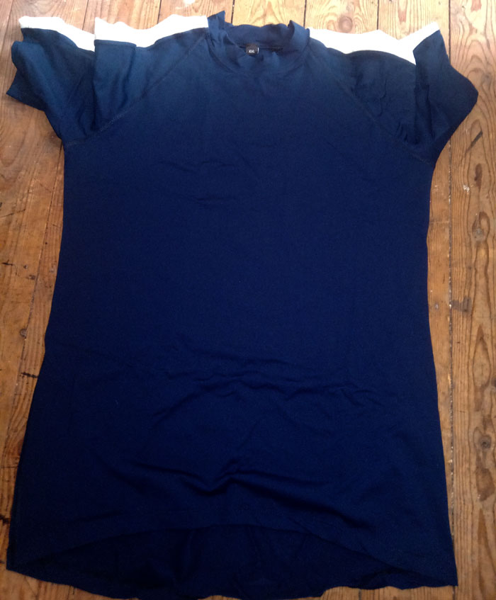 Navy/White Perf tee - XXL